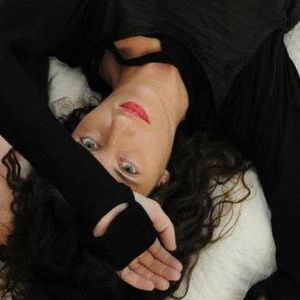 Meet your Posher, Einat